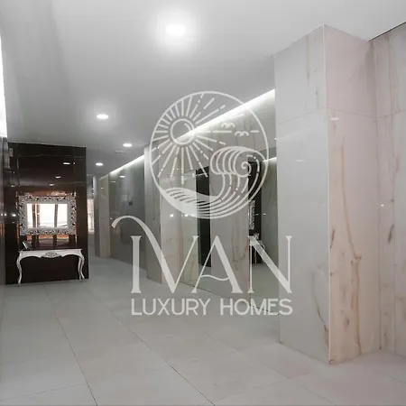 Casa Emiliaivan Luxury Homes 8ªpta Norte 1ª Linea *