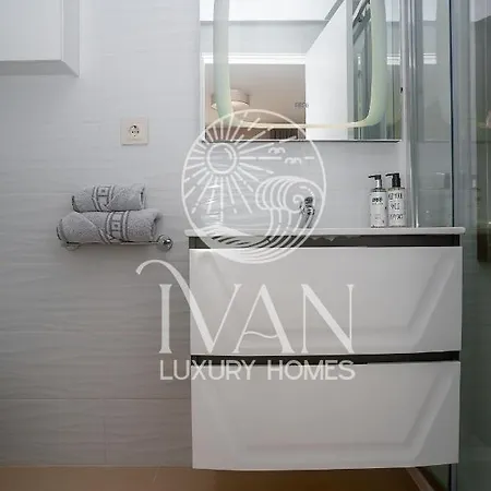Casa Emiliaivan Luxury Homes 8ªpta Norte 1ª Linea Apartment